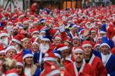 Ежегодные забеги Дедов Морозов и Санта-Клаусов в разных странах. ФОТО