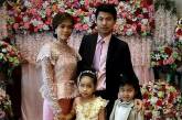 В Таиланде родители женили 6-летних брата и сестру. ФОТО
