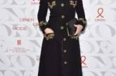 Королева стиля: Моника Беллуччи появилась на публике в платье-пальто. ФОТО