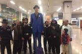 Самый высокий пакистанец отчаялся встретить свою любовь. ФОТО