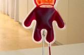 В Норвегии воспитательница дала детям попробовать свою кровь