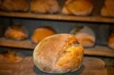 Стало известно, какие болезни может вызвать свежий хлеб