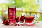 Медики объяснили, кому полезно пить чай с гибискусом