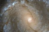 Телескоп "Хаббл" снял уникальную галактику с шестью сверхновыми 