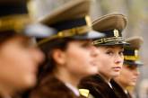 Читатели The Sun назвали румынок самыми сексуальными военными 