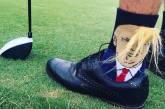 В США появились носки с лицом Трампа и его знаменитым чубом. ФОТО