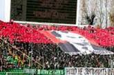 В FARE объяснили, что красно-черный флаг на стадионах не запрещен 