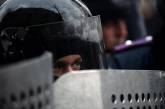 Силовики перекрывают улицы в центре Киева
