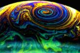 Ученые воспроизвели ураганы в мыльных пузырях