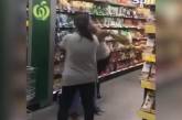 Американцы опустошают товар в супермаркетах из-за коронавируса. Фото