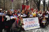На Евромайдане появилась "женская сотня самообороны"