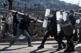 В Боснии разгораются протесты: погромы, пожары, водометы и дубинки