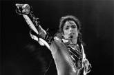 Поклонникам Майкла Джексона возместят моральный ущерб от его смерти