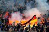 Российские фанаты сожгли флаг Германии на матче Лиги чемпионов