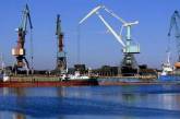 Украинское правительство временно закроет морские порты АРК