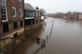 Британия готовится к масштабному наводнению из-за шторма «Кристоф». ФОТО