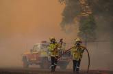 В Австралии бушуют пожары: пламя подобралось к мегаполису. ФОТО