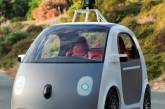Роботы-автомобили Google осваивают агрессивный стиль вождения