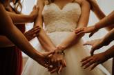 Невеста не позвала «стройную» подругу на свадьбу и опозорилась в сети