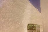 Высота снежного покрова в японском городе превысила отметку в 17 метров. ФОТО