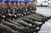 Военные на репетиции парада посвятили Путину популярную песню (ВИДЕО)