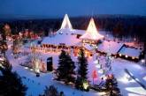Зимняя сказка: в Лапландии поселок Санта-Клауса засыпало снегом (ВИДЕО)