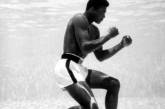Мухаммед Али тренируется под водой, 1961 г. ФОТО