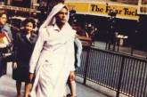 Юный полковник Каддафи на улицах Лондона, 1966 г.  ФОТО