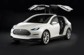 Электрокроссовер Tesla Model X появится через три месяца