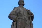 На Николаевщине вандалы повредили памятник Ленину
