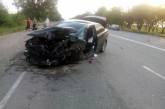 Mitsubishi врезался в автоцистерну: водитель погиб