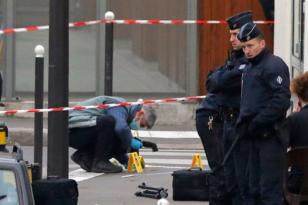 Им толерантно: в Париже расстреляли европейские ценности