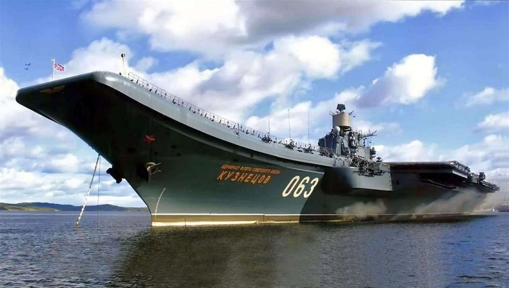 Пожар на «Адмирале Кузнецове»: спишет ли Россия свой единственный авианосец?