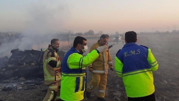 Как и почему рухнул украинский самолет в Иране. Главные версии