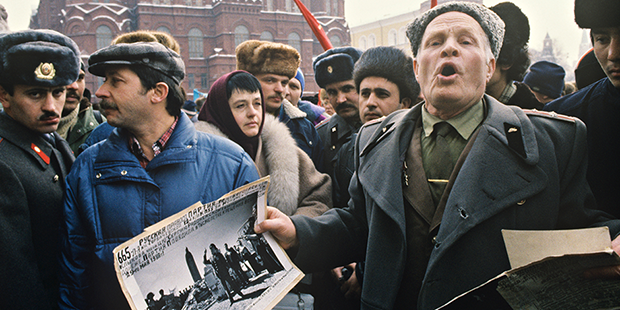 30 лет назад Россия сделала первый шаг к развалу СССР - объявила о независимости