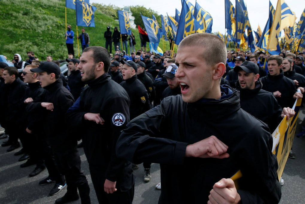 Армии правых. Внутри экстремистских формирований Украины