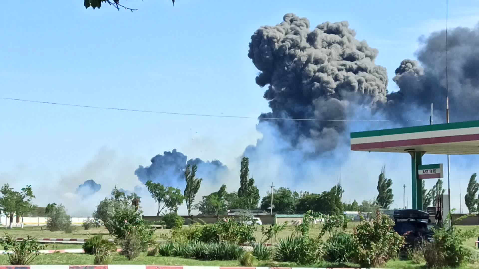 Що вибухнуло на аеродромі Сакі? Підсумки 167-го дня війни в Україні