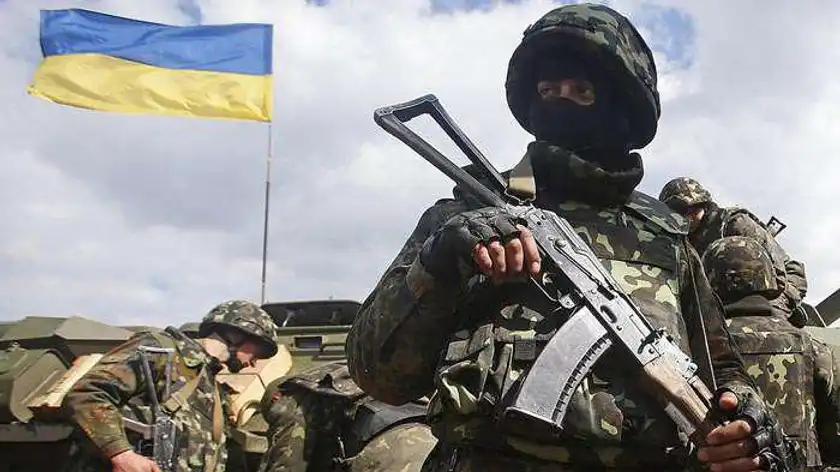Захід має збільшити постачання зброї Україні