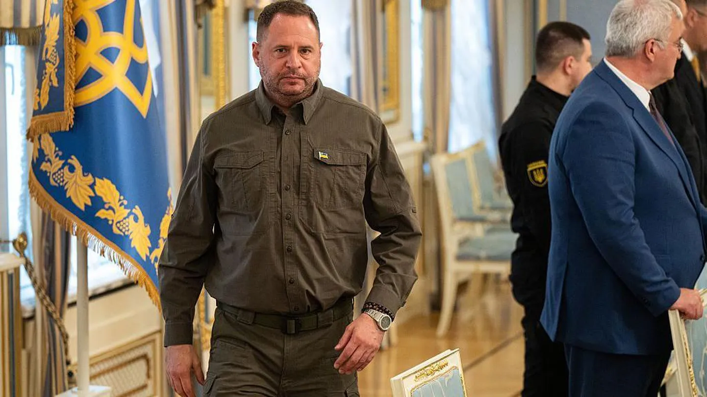 «Миндичгейт» набирает обороты: к чему приведут обыски у Ермака и его отставка «Миндичгейт» набирает обороты: к чему приведут обыски у Ермака и его отставка