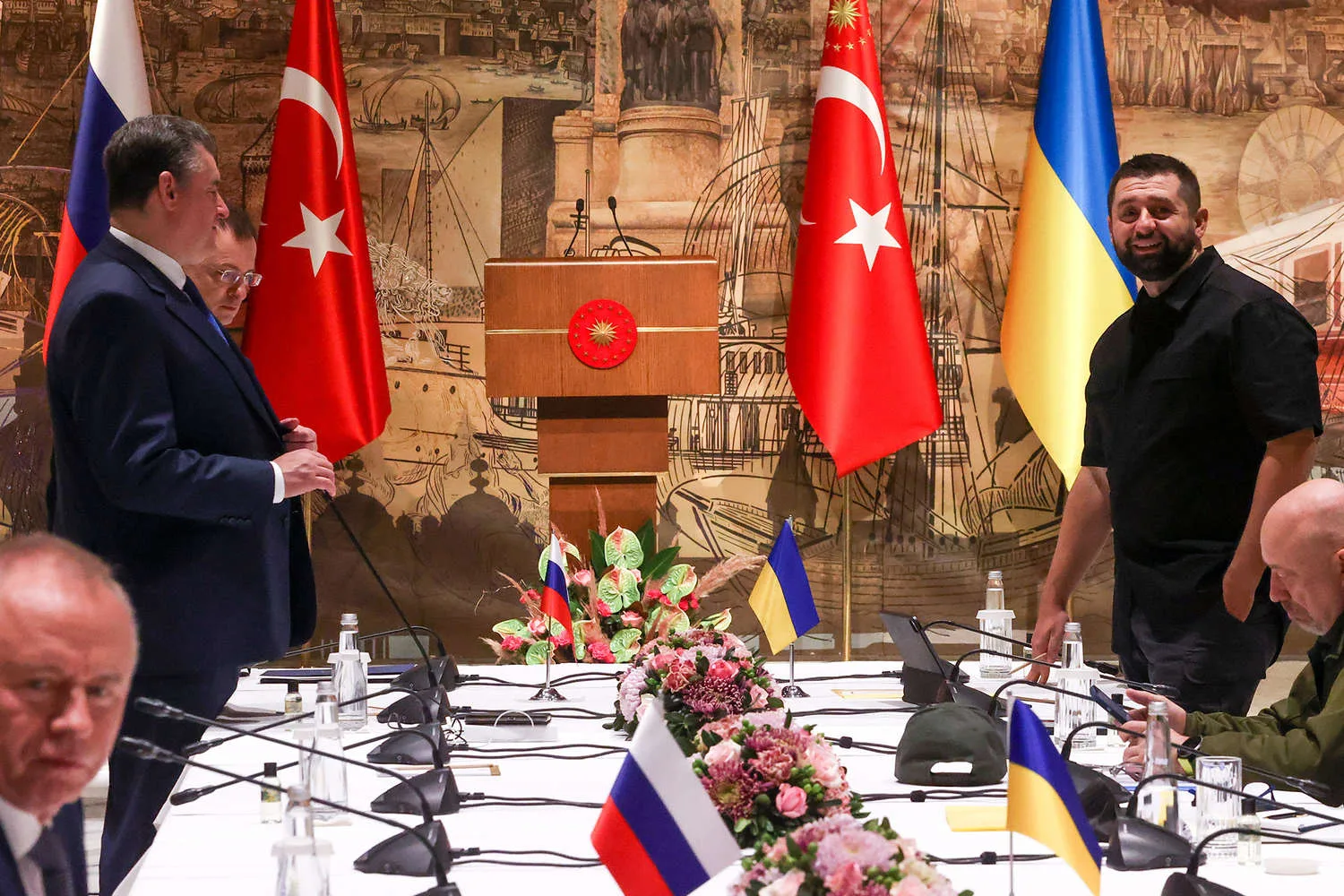 Переговоры между Украиной и Россиейв Стамбуле 2022 Переговоры между Украиной и Россиейв Стамбуле 2022