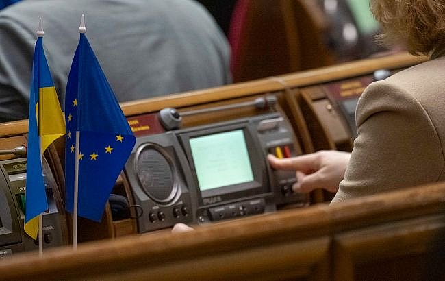 В Украине готовятся продлить военное положение и мобилизацию В Украине готовятся продлить военное положение и мобилизацию
