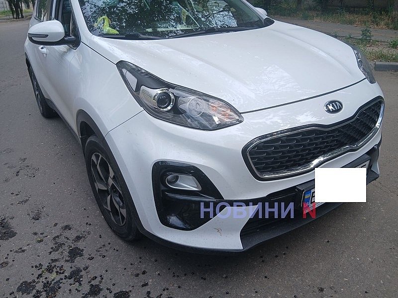 В Николаеве столкнулись Kia и велосипедист (фото) В Николаеве столкнулись Kia и велосипедист (фото)