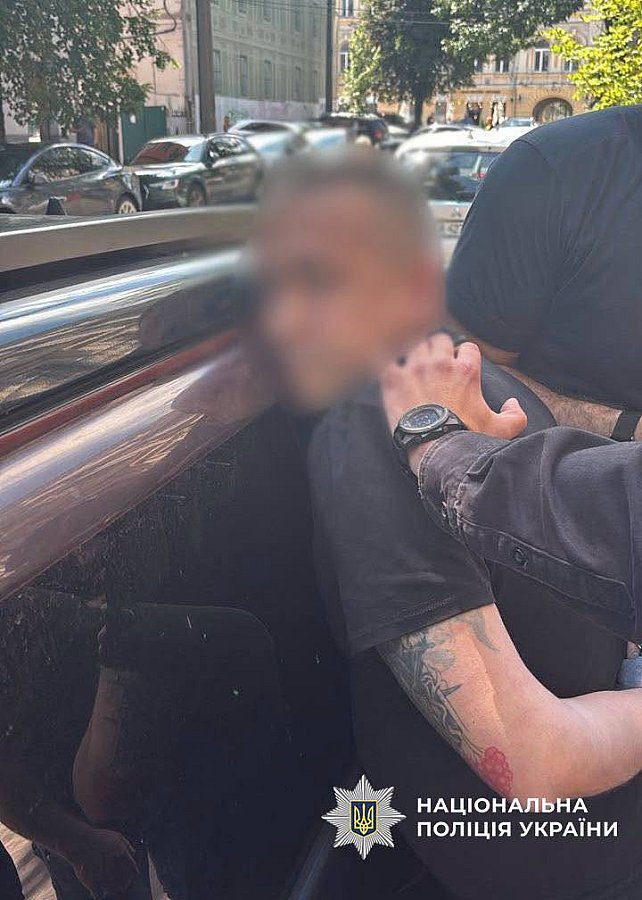 В Киеве задержали подозреваемого экскомбрига 155-й бригады по подозрению в убийстве гражданских. ОБНОВЛЕНО В Киеве задержали подозреваемого экскомбрига 155-й бригады по подозрению в убийстве гражданских. ОБНОВЛЕНО