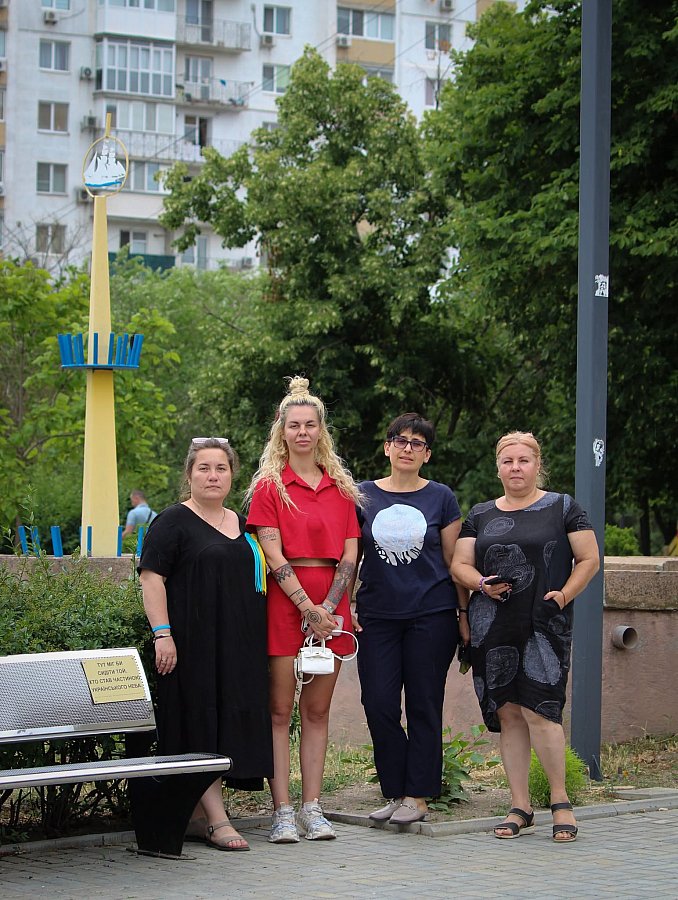 В Николаеве появились места памяти о защитниках, находящихся в плену и пропавших без вести (фото) В Николаеве появились места памяти о защитниках, находящихся в плену и пропавших без вести (фото)
