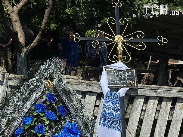 В родном селе простились с братьями, в убийстве которых подозревают военных В родном селе простились с братьями, в убийстве которых подозревают военных