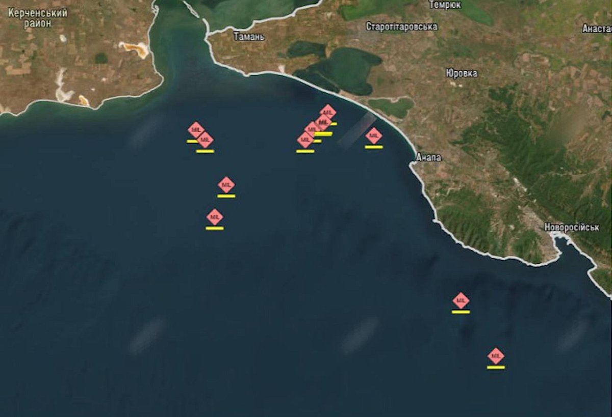 Украинские морские дроны уничтожили 12 судов теневого флота РФ Украинские морские дроны уничтожили 12 судов теневого флота РФ
