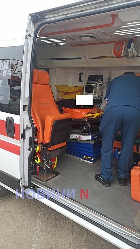 На перекрестке с неработающим светофором в Николаеве произошло ДТП: пострадала девушка На перекрестке с неработающим светофором в Николаеве произошло ДТП: пострадала девушка