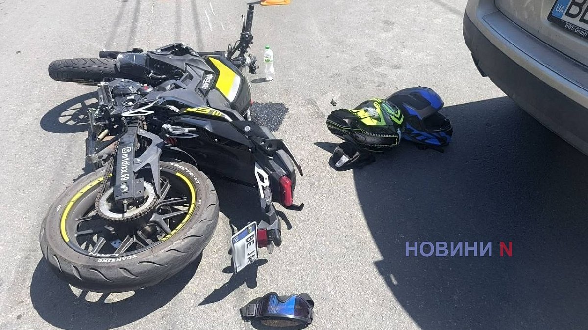 В Николаеве «Туарег» сбил несовершеннолетнего мотоциклиста - пострадавший травмирован В Николаеве «Туарег» сбил несовершеннолетнего мотоциклиста - пострадавший травмирован