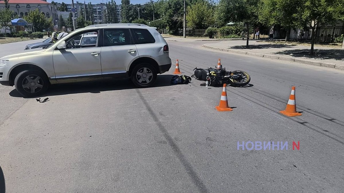 В Николаеве «Туарег» сбил несовершеннолетнего мотоциклиста - пострадавший травмирован В Николаеве «Туарег» сбил несовершеннолетнего мотоциклиста - пострадавший травмирован