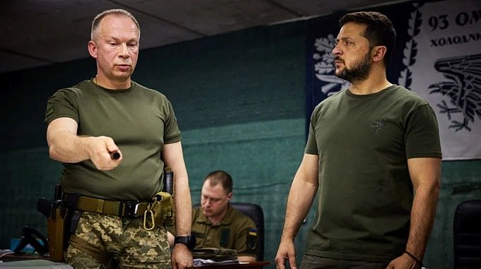 Зеленский рассматривает возможность увольнения Сырского с должности главкома, - FT Зеленский рассматривает возможность увольнения Сырского с должности главкома, - FT